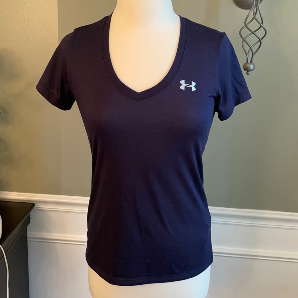 Under Armour VNeck Tee HeatGear Loose Size XS